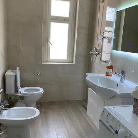 Séjour chez l'habitant With Shared Bathroom *